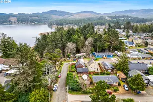 1822 SE 2nd St, Lincoln City, OR 97367 - Photo 30