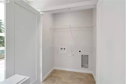 15145 E Burnside St, Portland, OR 97233 - Photo 12