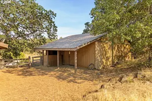 7000 7 Mile Hill Rd, The Dalles, OR 97058 - Photo 30