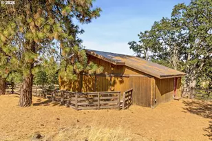 7000 7 Mile Hill Rd, The Dalles, OR 97058 - Photo 28