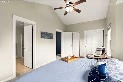 1902 NE 48th Way, Hillsboro, OR 97124 - Photo 18