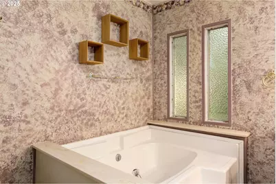 3318 NE Coos St, Newport, OR 97365 - Photo 16