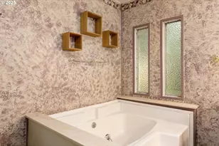 3318 NE Coos St, Newport, OR 97365 - Photo 16