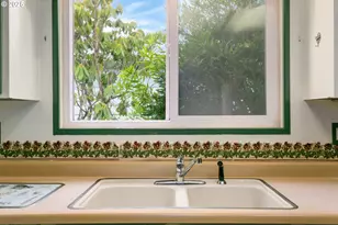 3318 NE Coos St, Newport, OR 97365 - Photo 10