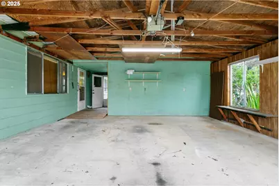 3318 NE Coos St, Newport, OR 97365 - Photo 20