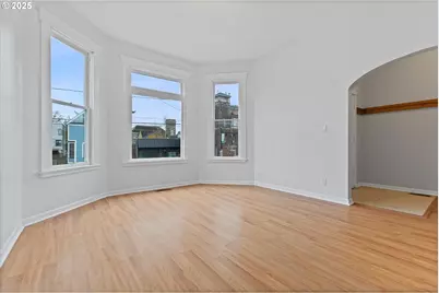 3527 SE Belmont St, Portland, OR 97214 - Photo 6