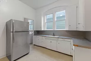 3527 SE Belmont St, Portland, OR 97214 - Photo 16