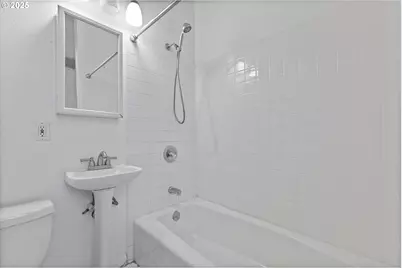 3527 SE Belmont St, Portland, OR 97214 - Photo 28