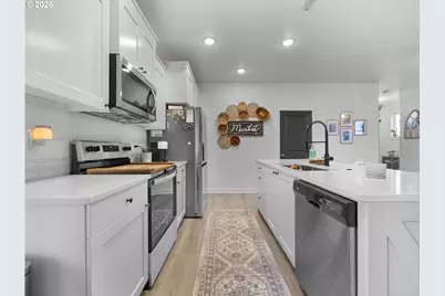 252 NE Arrowhead Dr, Estacada, OR 97023 - Photo 6
