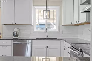 402 Clover St, Aumsville, OR 97325 - Photo 12