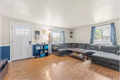 402 Clover St, Aumsville, OR 97325 - Photo 4