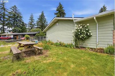 13657 SE Sherman Dr, Portland, OR 97233 - Photo 38