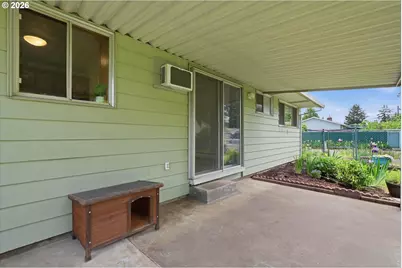 13657 SE Sherman Dr, Portland, OR 97233 - Photo 30