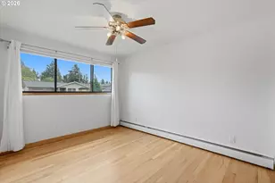 13657 SE Sherman Dr, Portland, OR 97233 - Photo 20