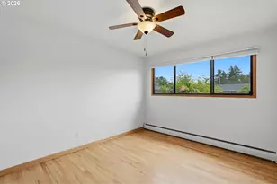 13657 SE Sherman Dr, Portland, OR 97233 - Photo 24