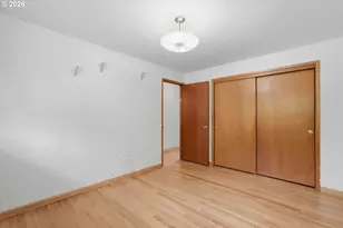 13657 SE Sherman Dr, Portland, OR 97233 - Photo 22