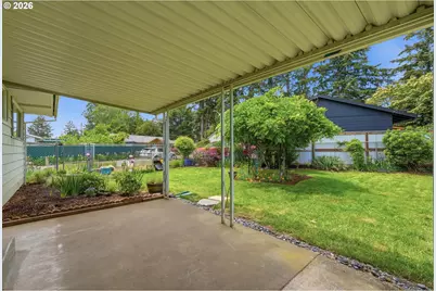 13657 SE Sherman Dr, Portland, OR 97233 - Photo 28