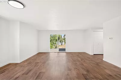 420 E Washington St, Carlton, OR 97111 - Photo 20