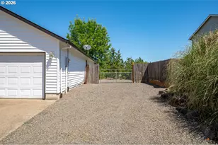 420 E Washington St, Carlton, OR 97111 - Photo 32