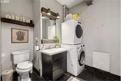 821 NW 16th Ave, Portland, OR 97209 - Photo 34