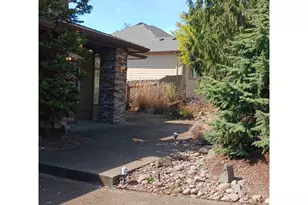 1674 Olympia Ct, Salem, OR 97304 - Photo 2