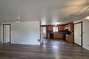 406 W Greenwood St, Enterprise, OR 97828 - Photo 4