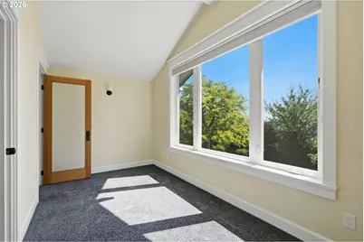 19335 Suncrest Dr, West Linn, OR 97068 - Photo 36