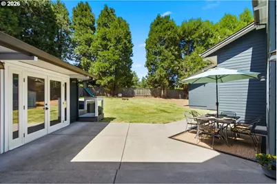 19335 Suncrest Dr, West Linn, OR 97068 - Photo 22