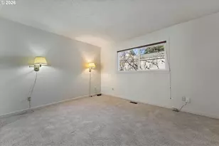 710 NE 110th Ave, Portland, OR 97220 - Photo 10