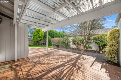 710 NE 110th Ave, Portland, OR 97220 - Photo 18