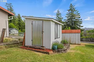 1543 19th St, Myrtle Point, OR 97458 - Photo 8