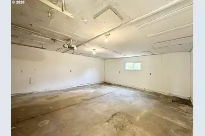 13545 SE Division St, Portland, OR 97236 - Photo 18