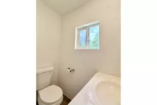 13545 SE Division St, Portland, OR 97236 - Photo 12