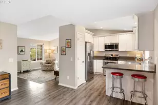 10037 N Polk Ave, Portland, OR 97203 - Photo 12