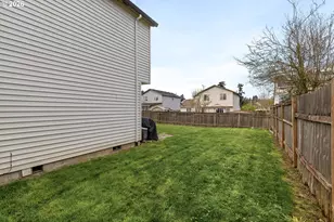 10037 N Polk Ave, Portland, OR 97203 - Photo 38