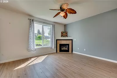 329 S Spruce Ave, Yacolt, WA 98675 - Photo 8