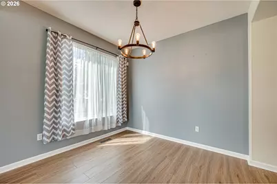 329 S Spruce Ave, Yacolt, WA 98675 - Photo 6