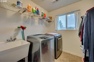 329 S Spruce Ave, Yacolt, WA 98675 - Photo 22