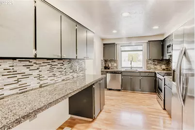 20650 SW Florence St, Aloha, OR 97078 - Photo 6