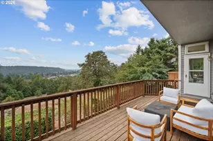 2360 Falcon Dr, West Linn, OR 97068 - Photo 38