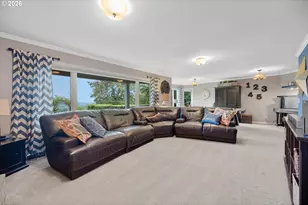 2360 Falcon Dr, West Linn, OR 97068 - Photo 26