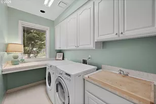 2360 Falcon Dr, West Linn, OR 97068 - Photo 34