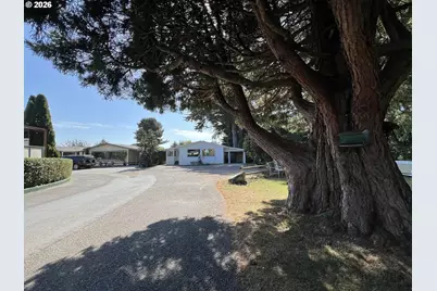 16063 Driftwood Ln #8, Brookings, OR 97415 - Photo 2