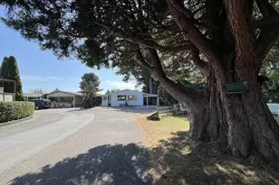16063 Driftwood Ln, Brookings, OR 97415 - Photo 2