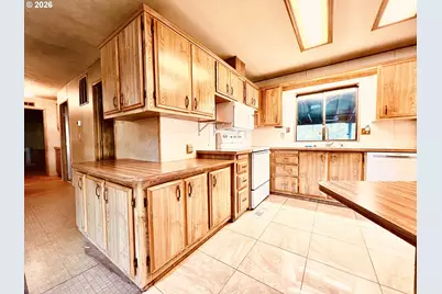 16063 Driftwood Ln #8, Brookings, OR 97415 - Photo 8