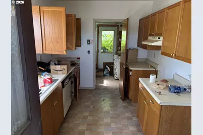 33957 Tennessee Rd, Lebanon, OR 97355 - Photo 10