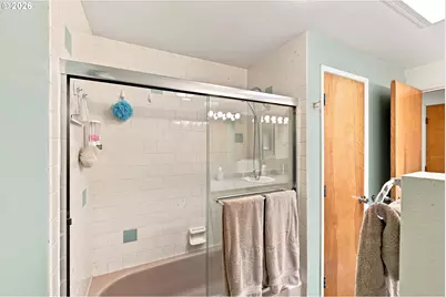 640 Royal Dr, Lakeside, OR 97449 - Photo 12