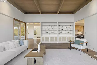 925 Holiday Ct S, Salem, OR 97302 - Photo 10