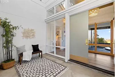 925 Holiday Ct S, Salem, OR 97302 - Photo 6