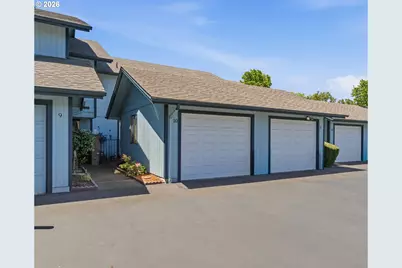 3335 Jackson St #10, Albany, OR 97322 - Photo 2